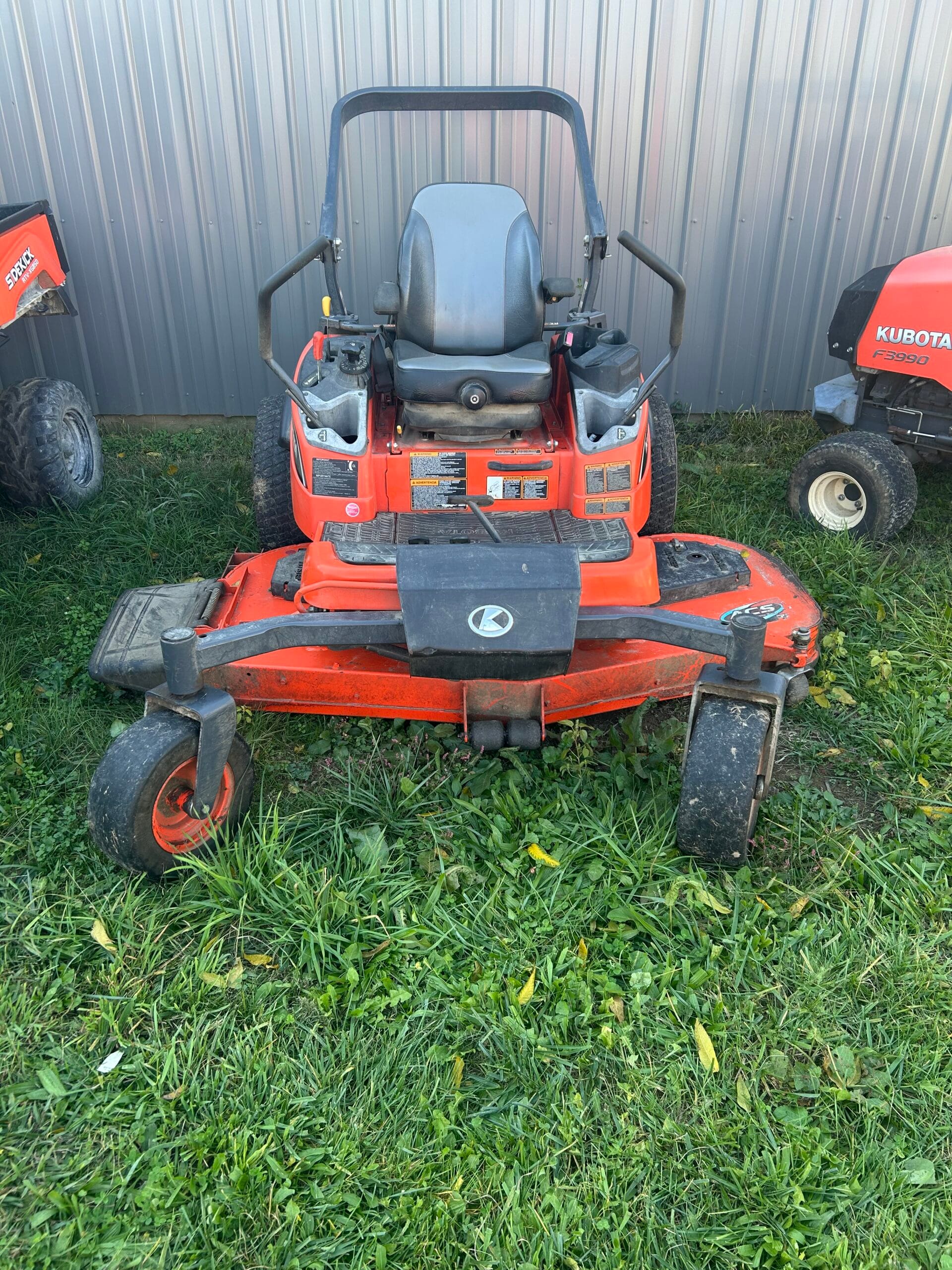 USED KUBOTA ZD1211-72
